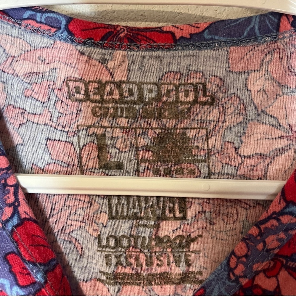 Marvel Deadpool Floral Women's T Shirt Top Large - Picture 4 of 6